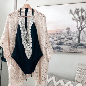 Gorgeous plunging halter intricate crochet open back sultry boho swimsuit